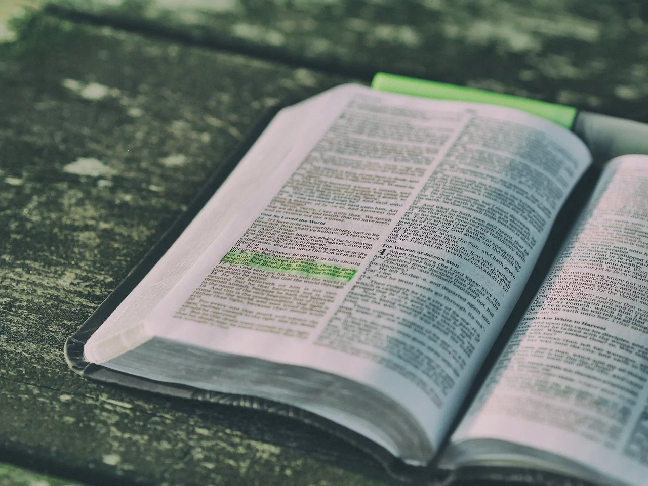 Rok liturgiczny a codzienność: jak żyć rytmem Kościoła
